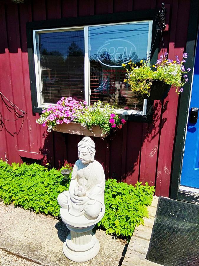 New Buddha Bing Unique Experience Cottage And Cabins Tobermory Eksteriør billede